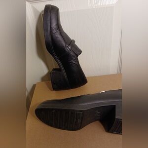 Estodas Black leather shoes size 38